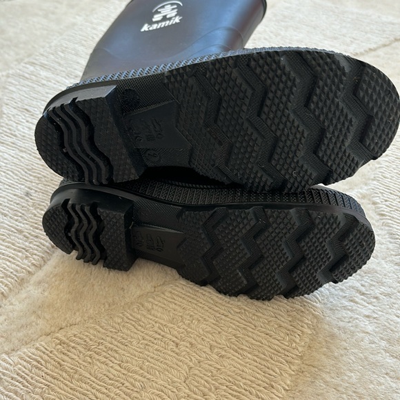 Kamik Stomp Rain Boots Size 2 - Picture 7 of 10